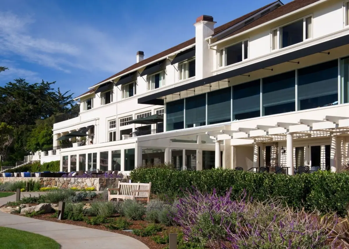 Coastal residence at Pebble Beach designed by PHX Architecture